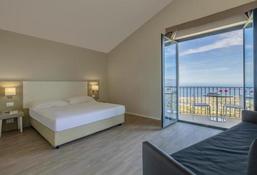 اتاق خانوادگی با چشم‌انداز دریا, Venere Di Erice Resort & Spa
