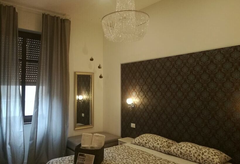 اتاق استاندارد چهار تخته, House Of Trento