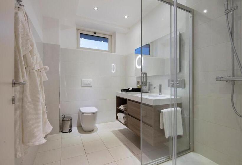 프리미엄 스튜디오, Fraser Suites  Abuja