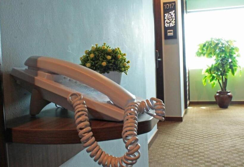 주니어 스위트, Arthama Hotels Makassar