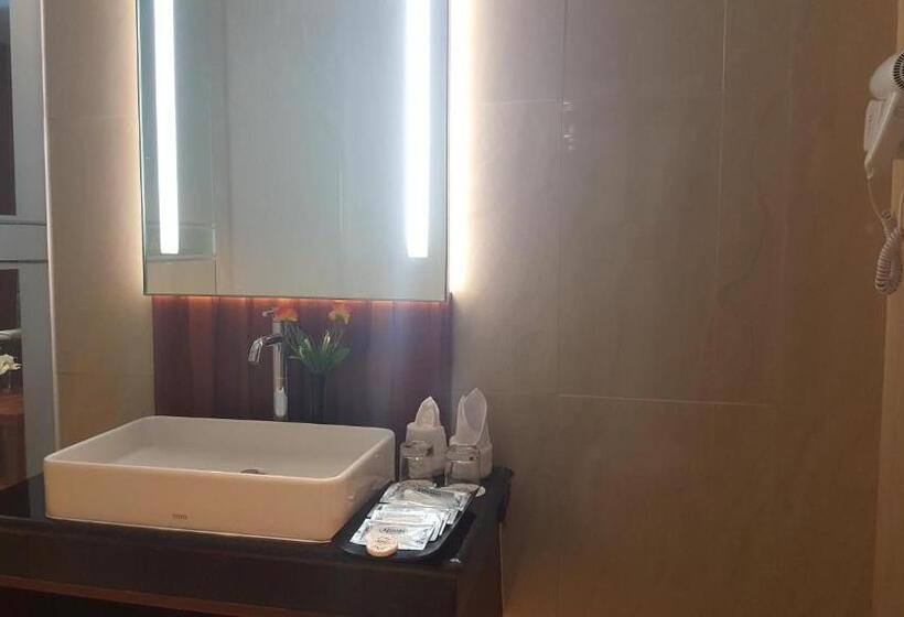 디럭스 룸 바다 전망, Arthama Hotels Makassar