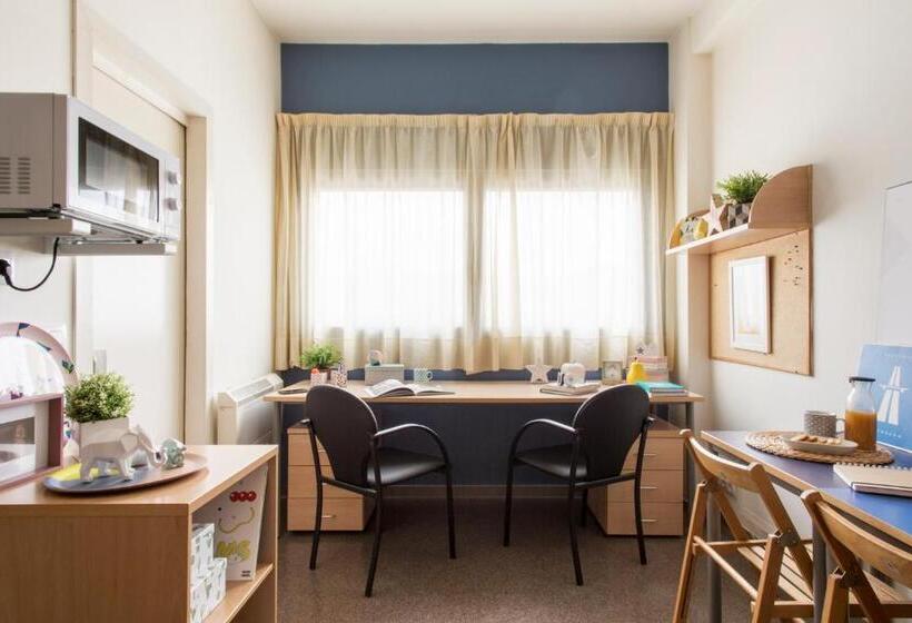 수피리어 스튜디오, Residencia Universitaria As Burgas