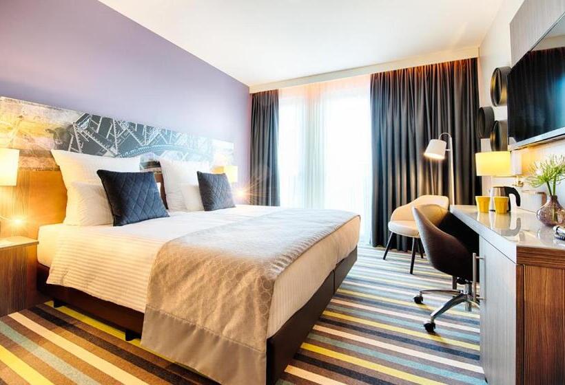 Номер Стандарт, Leonardo Hotel Munich City East