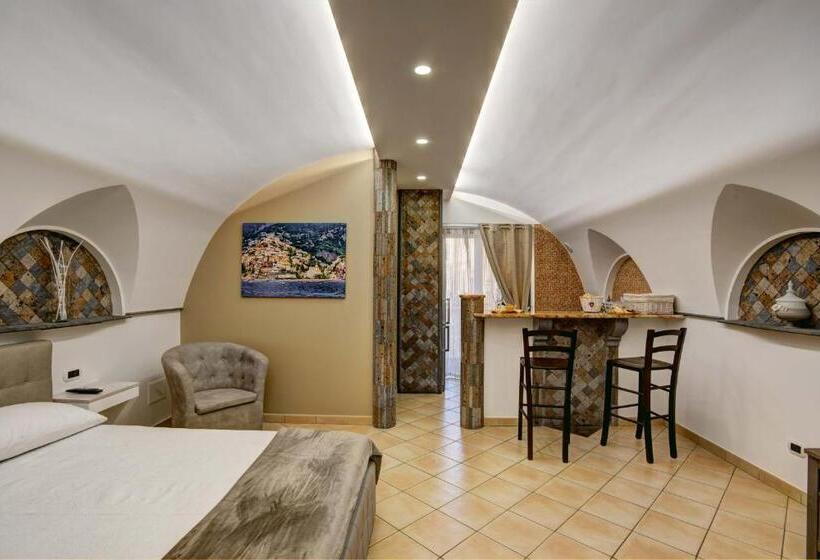 バルコニー付きスタンダードルーム, Cuore Di Sorrento Suites