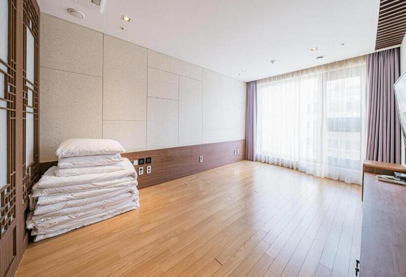 Номер Стандарт Трехместный, Air City Jeju