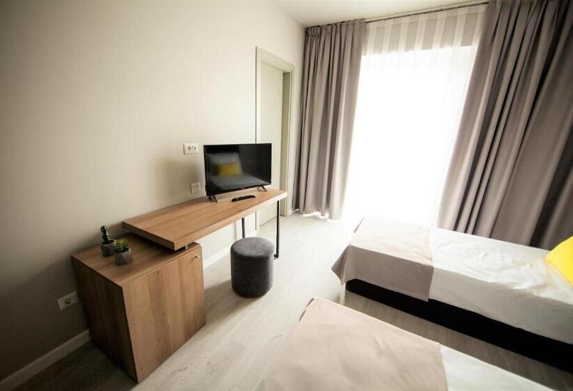 디럭스 룸, Nayino Resort