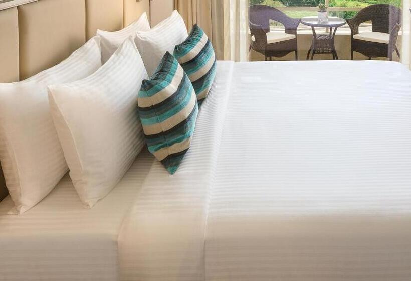 Люкс, Sandal Suites By Lemon Tree Hotels
