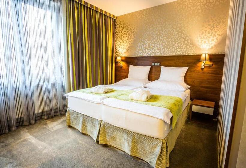 Семейный Номер, Wellness Hotel Löwe