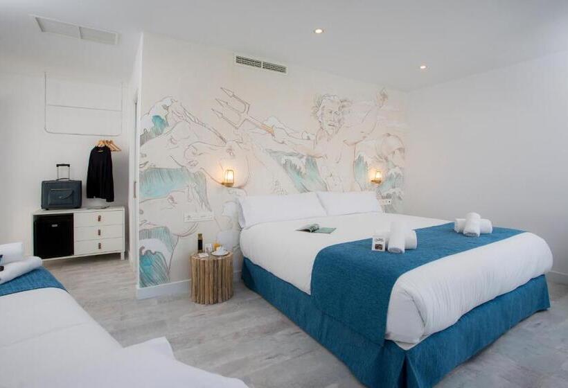 اتاق کلاسیک سه تخته, Casual Del Mar Malaga