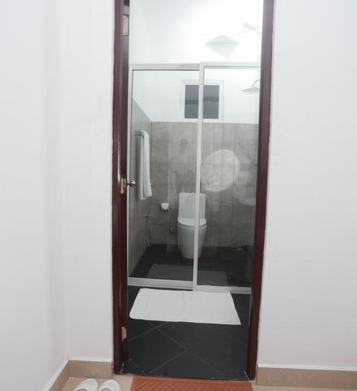 Семейный Номер Deluxe, Kings Gate Airport Transit