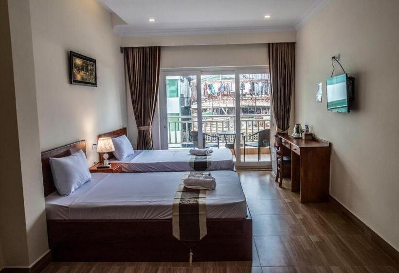 Номер Deluxe с Балконом, Phnom Penh Le Vincent
