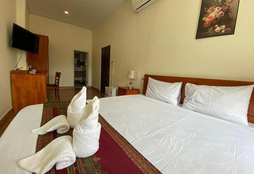 Номер Deluxe с Балконом, Phnom Penh Le Vincent