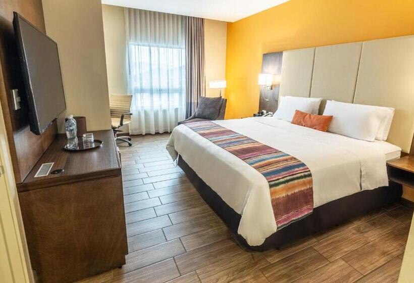 带大床的标准间, Latam Hotel Plaza Pradera Quetzaltenango
