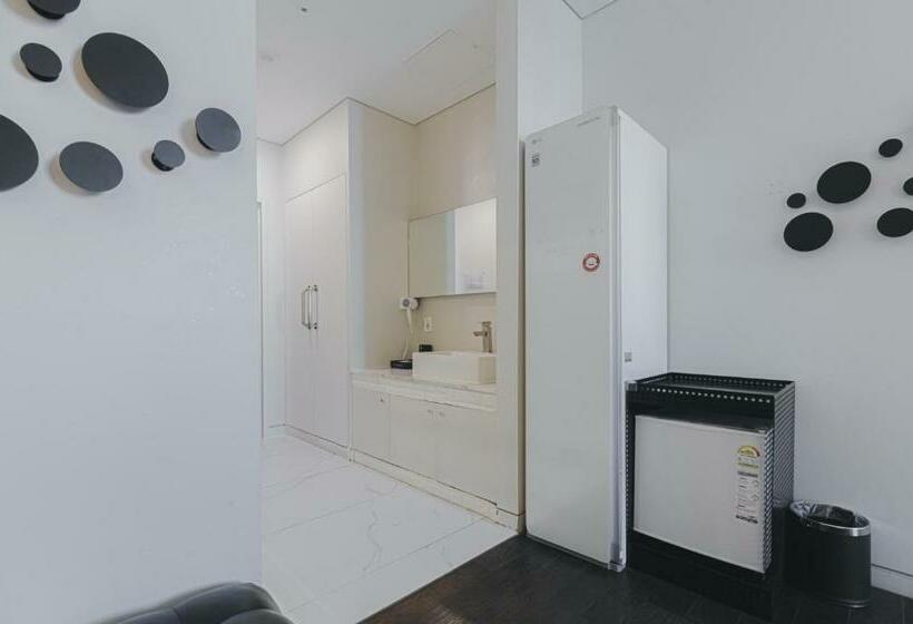 标准间, Acc Design