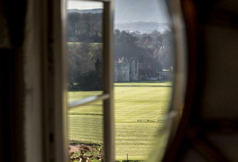 Номер Superior, Cowdray Lodge