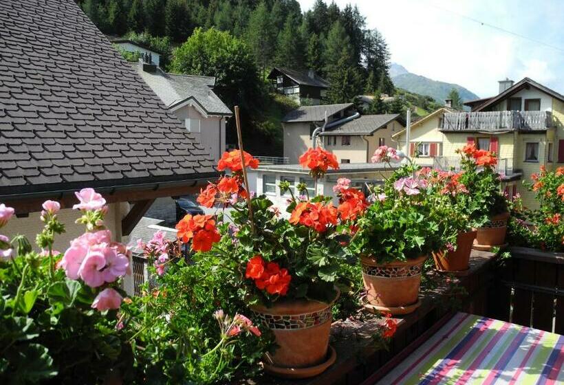 Номер Стандарт Трехместный, Privatzimmer / Bed & Breakfast