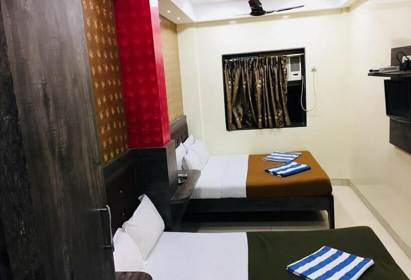 带共用浴室的标准房间, Sun Star Residency