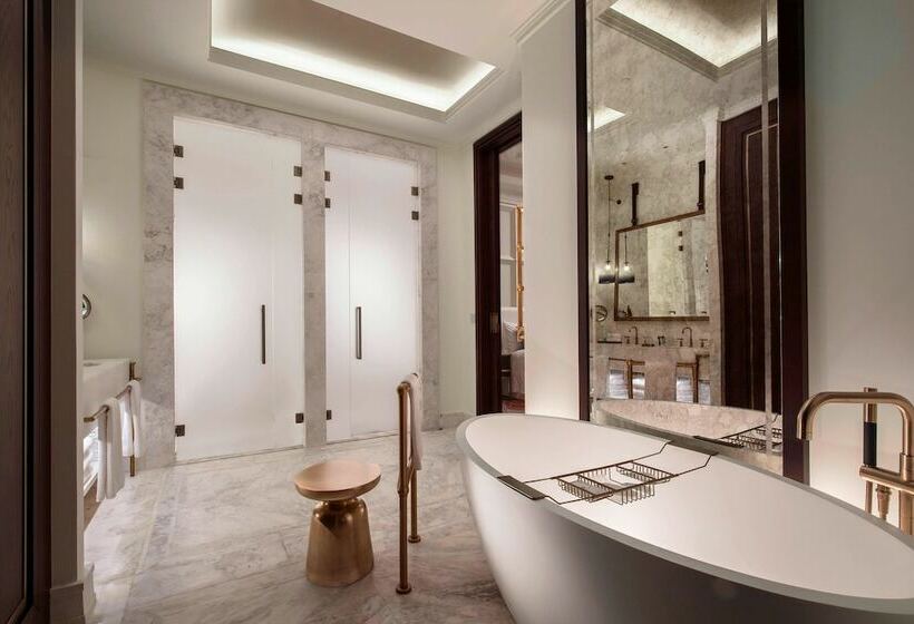 اتاق لوکس, The St. Regis Astana
