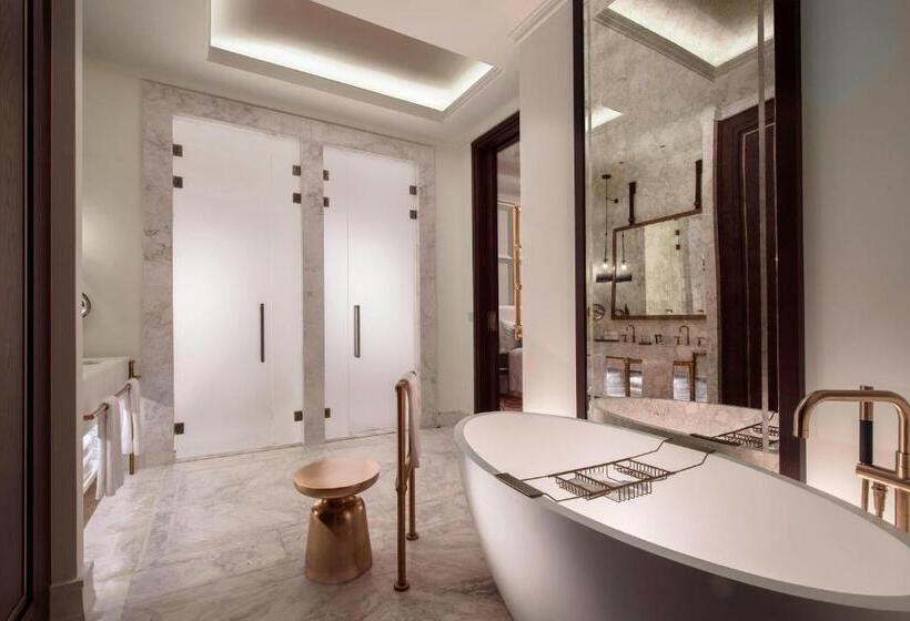 اتاق لوکس, The St. Regis Astana