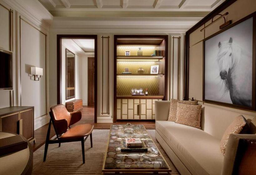 اتاق لوکس با تخت بزرگ, The St. Regis Astana