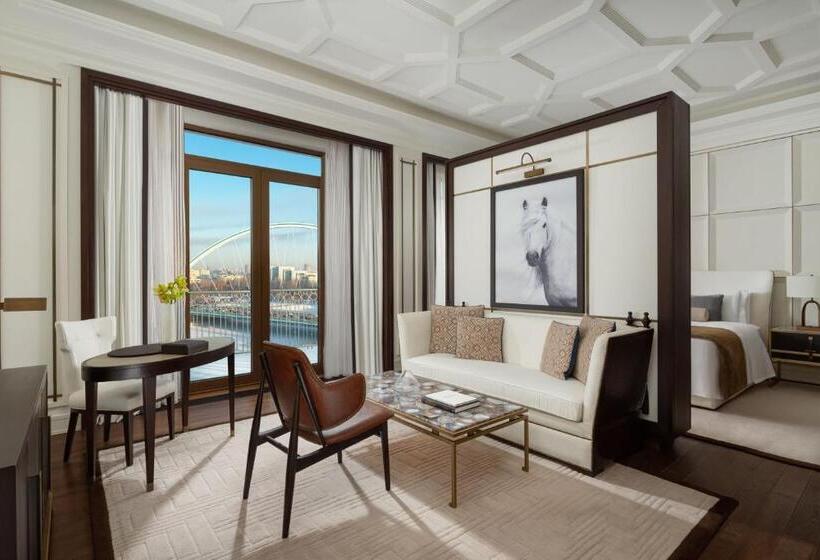 Deluxe room with river view, The St. Regis Astana