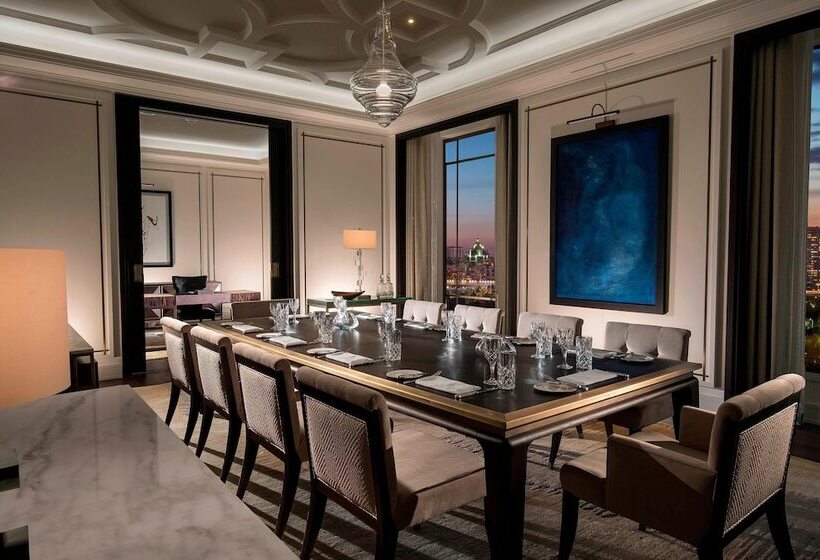 سوئیت پرزیدنت, The St. Regis Astana