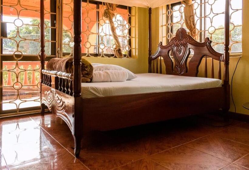 اتاق اکونومی, Sydney Hotel Kampala