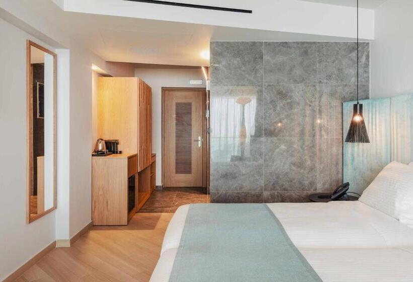 Люкс Вид на Море, Bio Beach Boutique Hotel   Adults Only