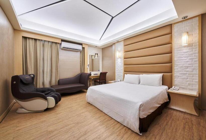 اتاق استاندارد, Cigar Motel