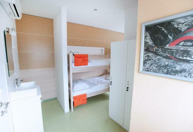 Номер Стандарт, Windward Hostel Zadar