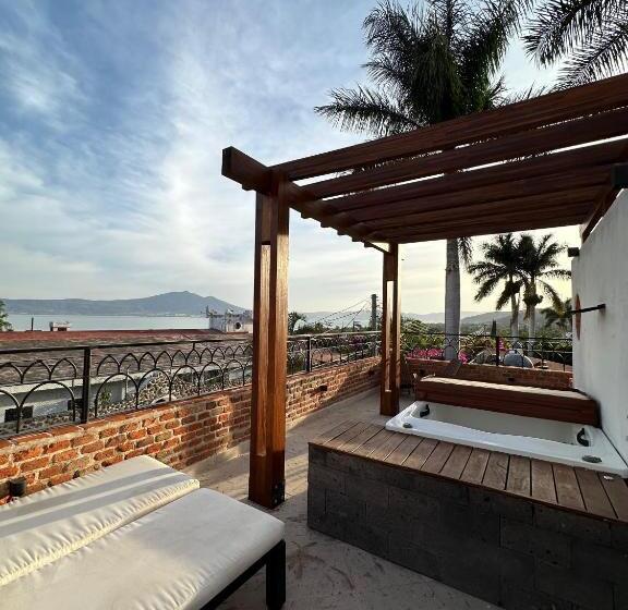 デラックススタジオ, Lindo Ajijic Bed & Breakfast