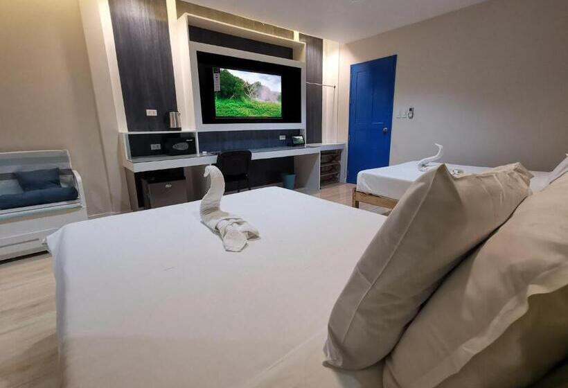 발코니 디럭스 룸, Pescadores Suites Moalboal