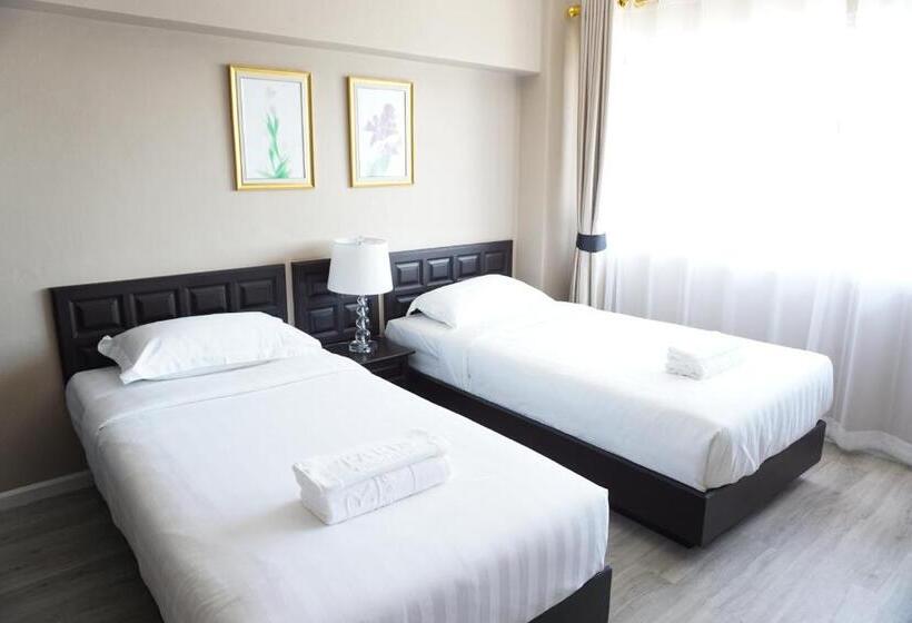 اتاق استاندارد با چشم‌انداز شهر, Taris Art Hotel Phrae