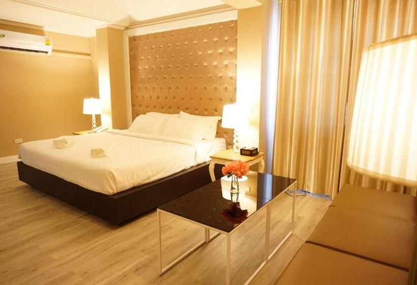 اتاق لوکس با چشم‌انداز شهر, Taris Art Hotel Phrae