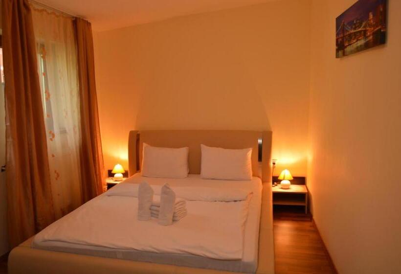 اتاق لوکس, Casa Aurelia