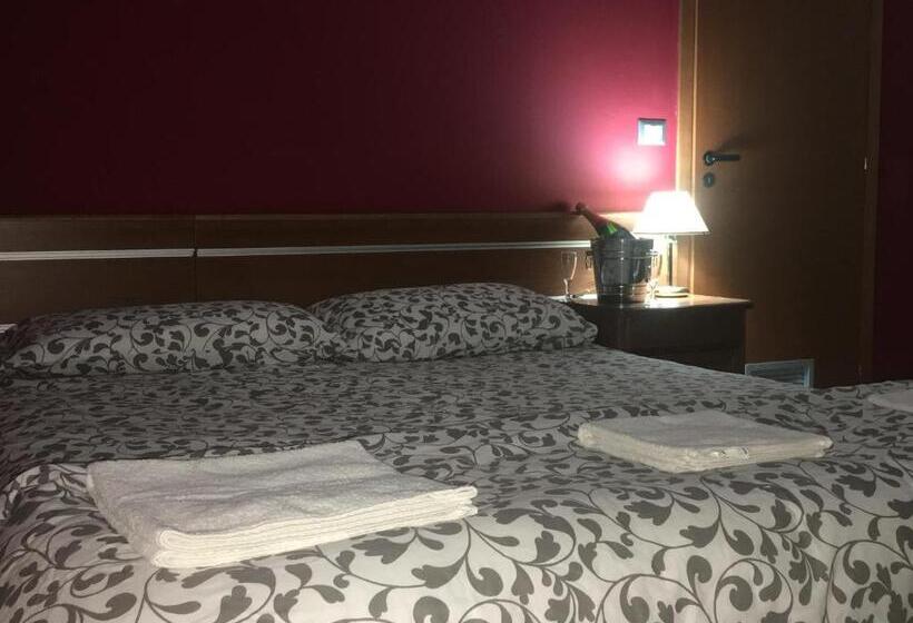 Номер Стандарт, B&b White House