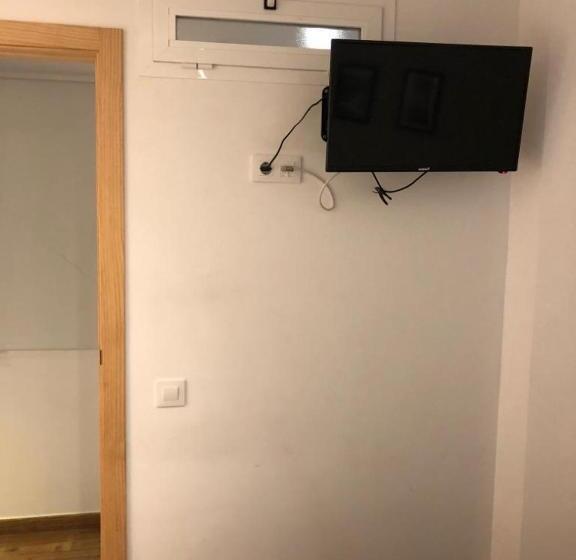 Номер Basic, Hostal Ciempozuelos, Cerca Del Parque Warner Y Madrid