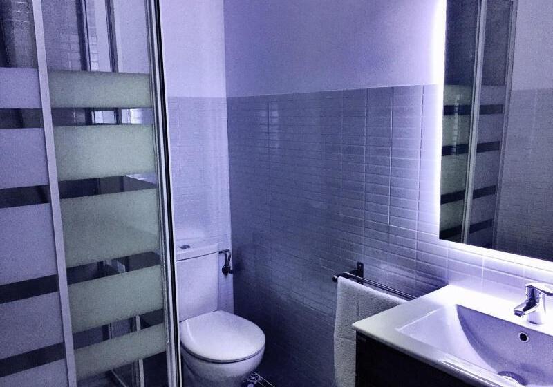 Номер Deluxe, Hostal Ciempozuelos, Cerca Del Parque Warner Y Madrid