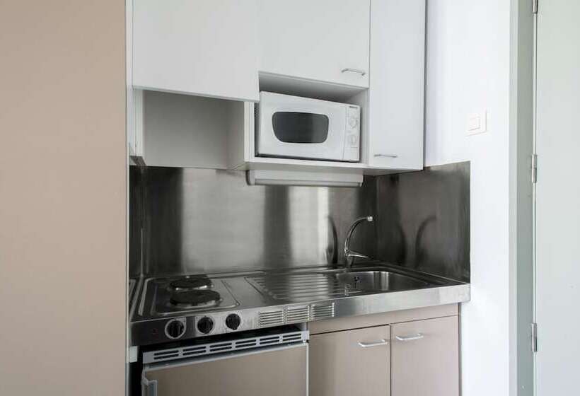 Номер Basic, Residencia Universitaria Roberto De Nobili