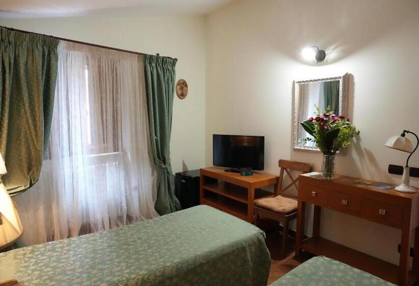 Номер Стандарт Индивидуальный, B&b Il Grifone