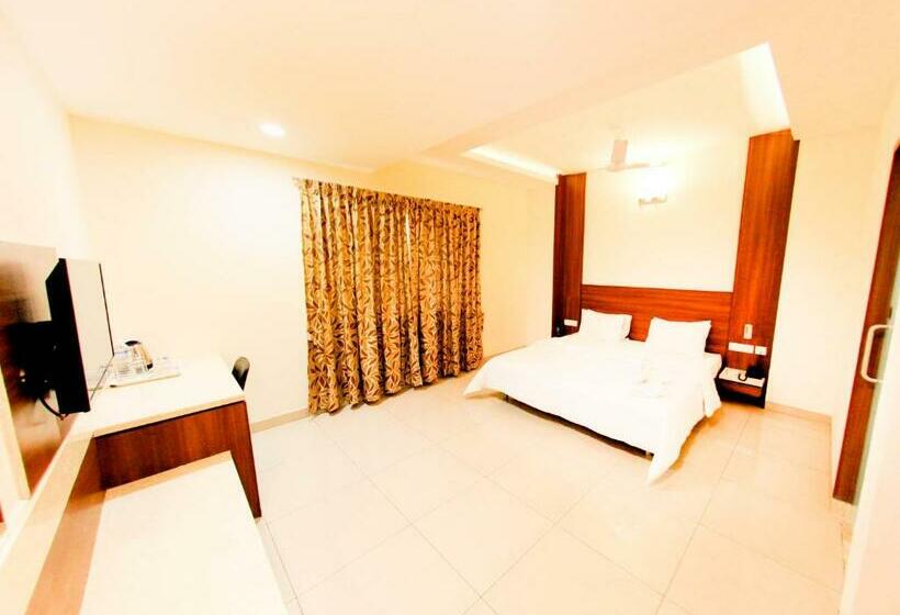 סוויטה, Rathna Residency