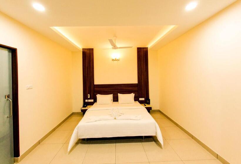 סוויטה, Rathna Residency