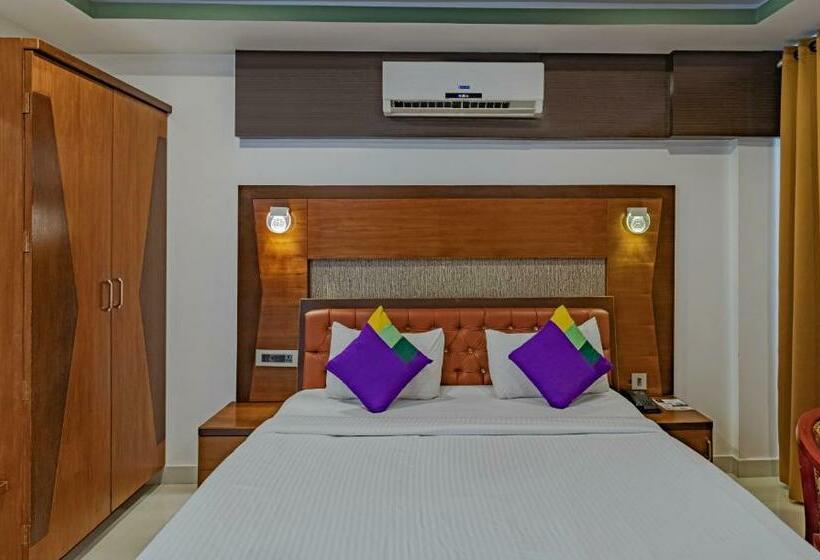 Номер Стандарт, Treebo Premium Palmyra Milford, 2 Km From Alleppey Beach