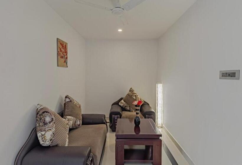 Номер Deluxe, Treebo Premium Palmyra Milford, 2 Km From Alleppey Beach