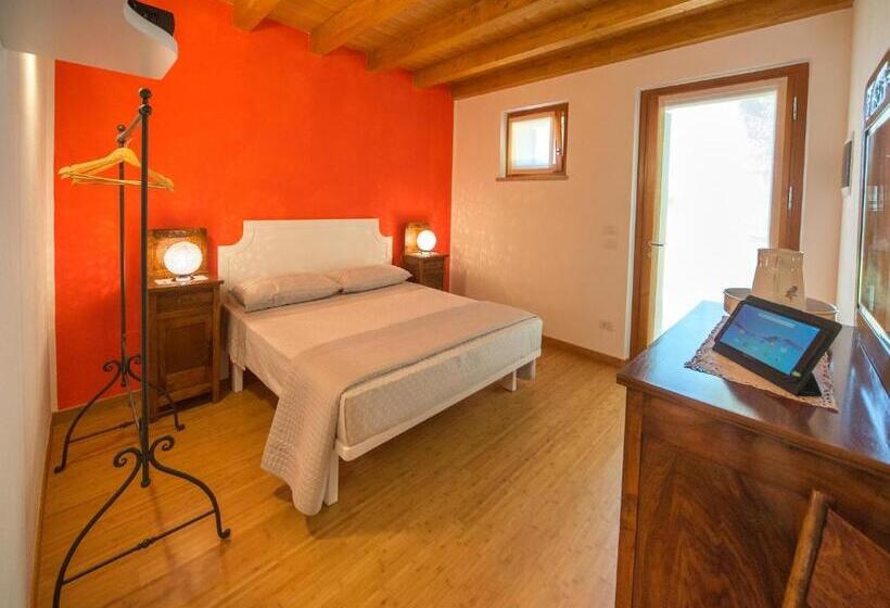 Семейный Номер, B&b La Rubiana