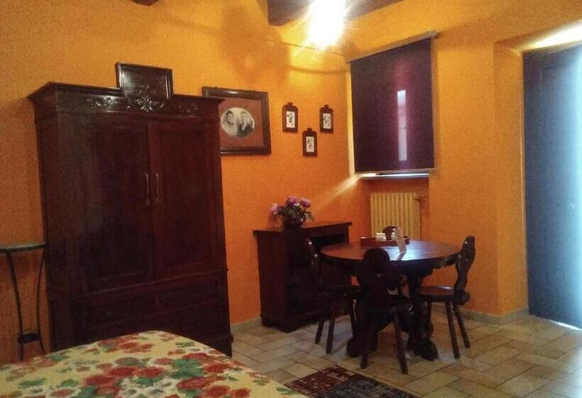 اتاق استاندارد سه نفره, Cascina Baresane