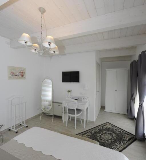 اتاق استاندارد, Corte Caselle
