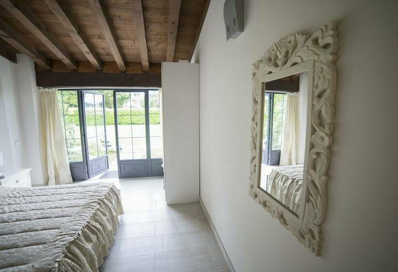 Трехместный Номер Стандарт Вид на Сад, Villa Franca In Franciacorta