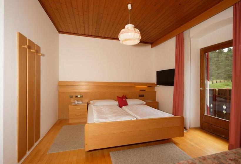 Трехместный Номер Стандарт с Видом, Alpin Natur Hotel Brückele