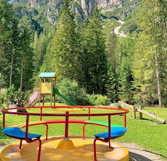 带景观的三人标准房间, Alpin Natur Hotel Brückele